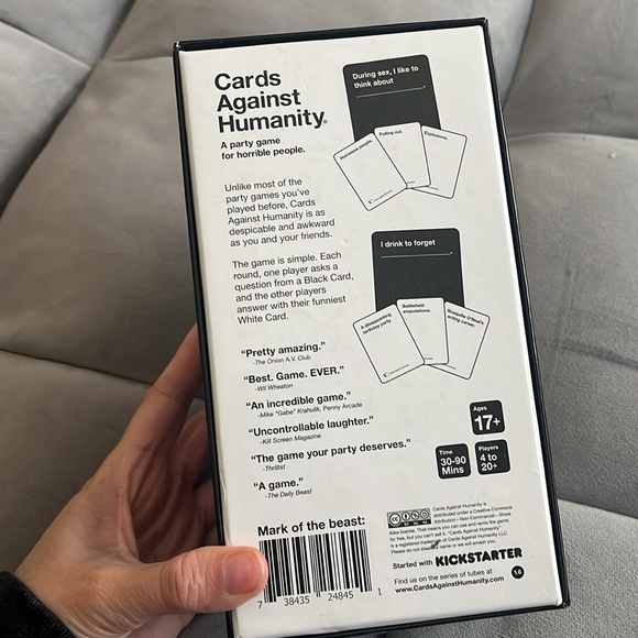 “Cards Against Humanity- card game” - Picture 3 of 4